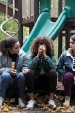 Movie poster: Trinkets Season 1 Episode 5