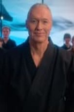 Movie poster: Cobra Kai Season 5 Episode 1